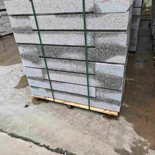 岳阳芙蓉白路牙石，马路牙子