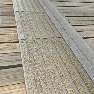 岳阳黄金麻盲道石 盲条