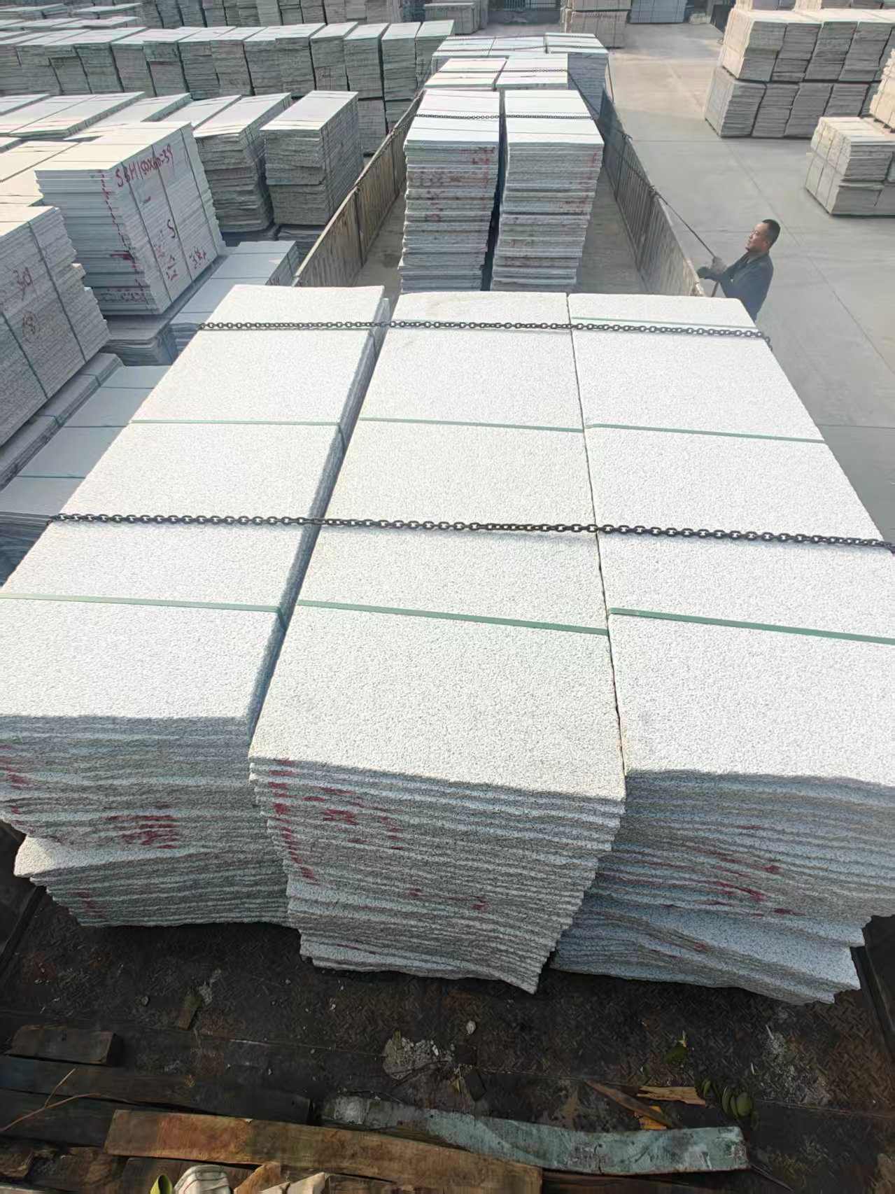 岳阳芝麻白毛板，石材毛板