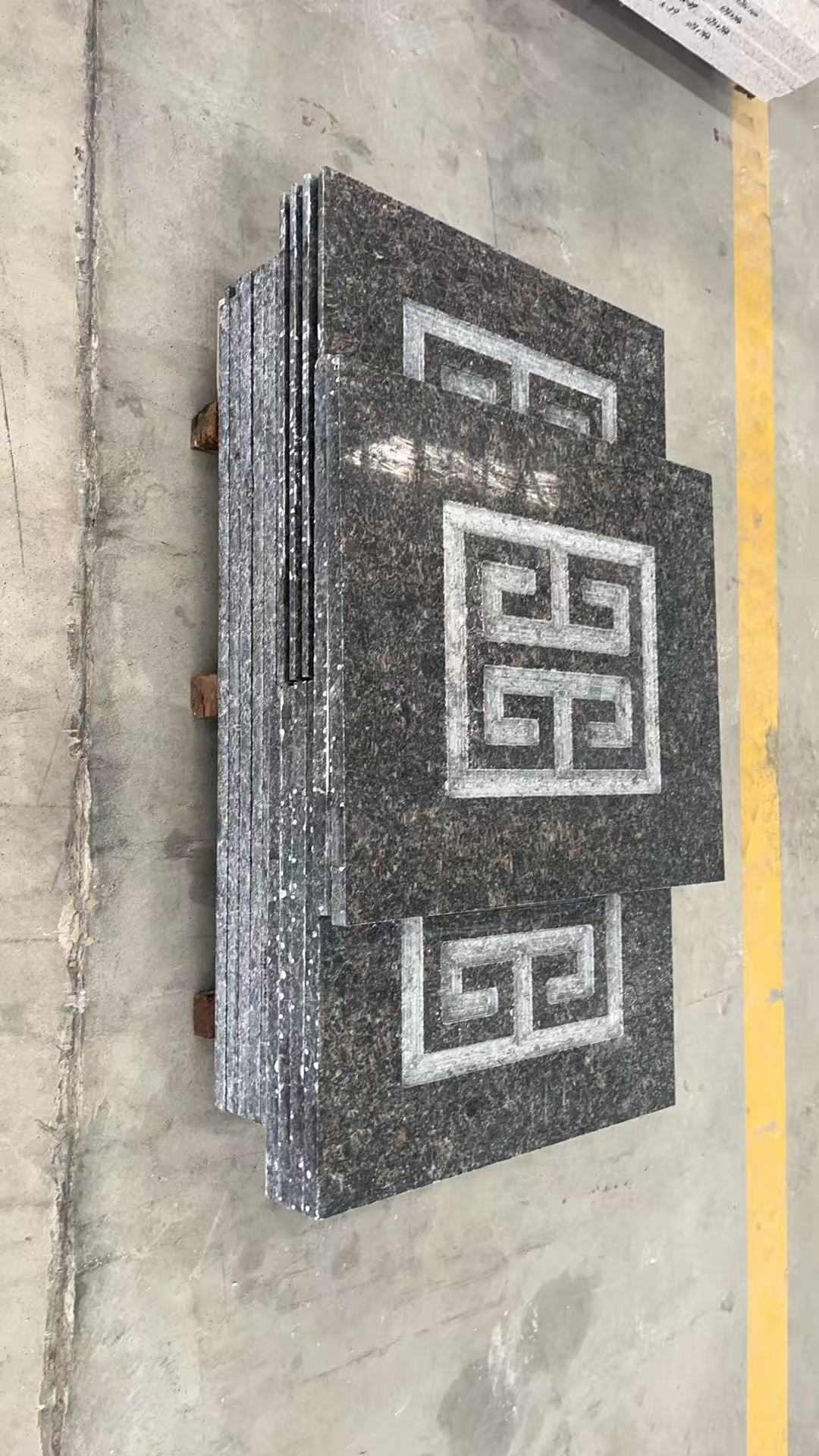岳阳英国棕回纹雕刻版