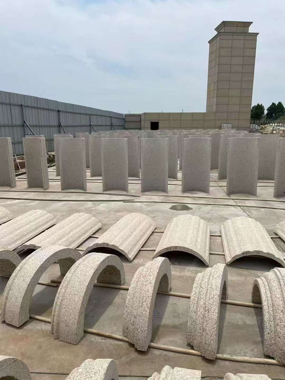 岳阳黄金麻别墅柱皮 异形 线条定制